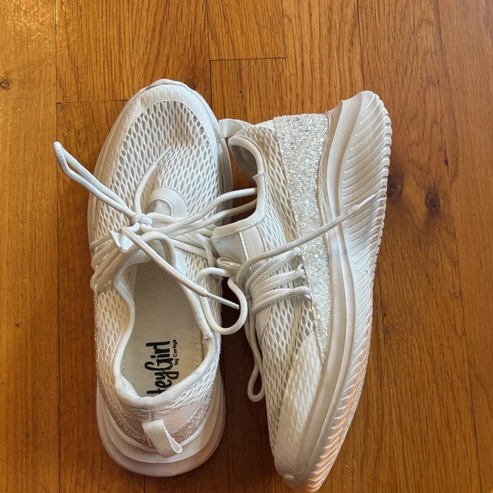 Hey Girl White Glitter Sneakers Lightweight Size 7